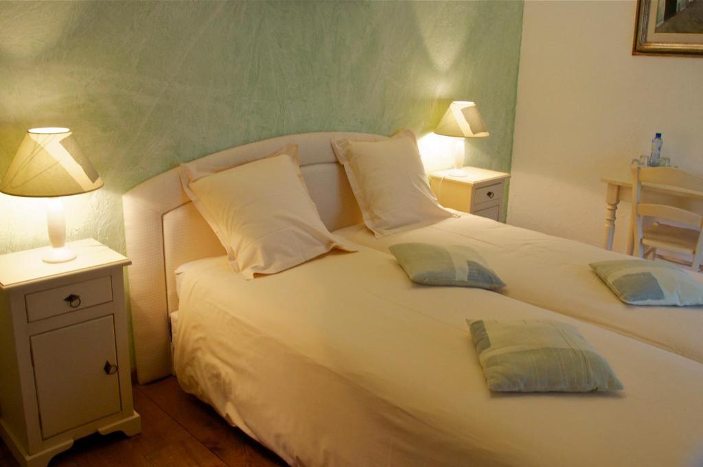 טהאו B&B La Roustiere חדר תמונה